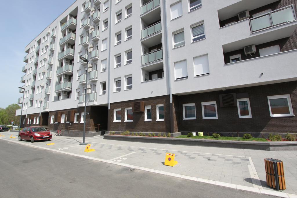 Riviera New Belgrade Apartment, Parking 5 Eur Per Day 외부 사진